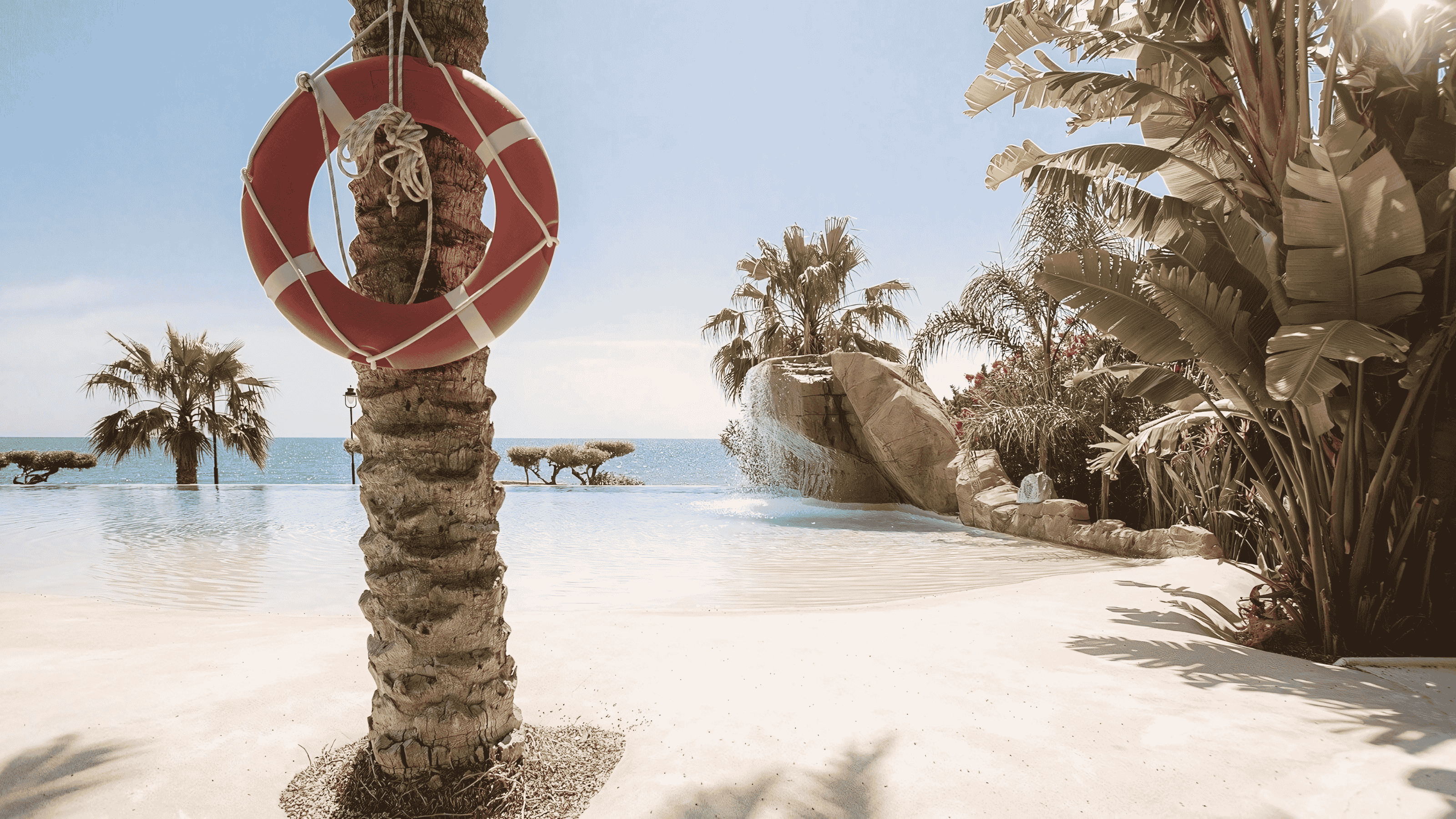 Arelite Classic est le revêtement de quartz minéral continu conçu spécifiquement pour créer des piscines de sable authentiques, recréant l'apparence et la sensation d'une plage naturelle dans la piscine, avec des esthétiques tropicales intégrées et une surface confortable et sûre. Il s'agit d'une solution conçue pour la nouvelle construction et la rénovation, conçue comme une méthode définitive en raison de sa résistance, de sa beauté et de sa durabilité prouvée dans des applications réelles pendant plus d'une décennie.